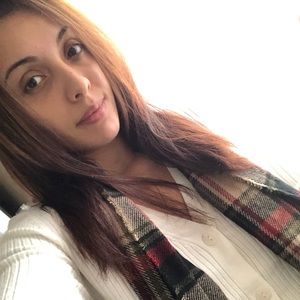 Meet your Posher, Catherine